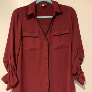 BURGUNDY BUTTON-UP BLOUSE 👚